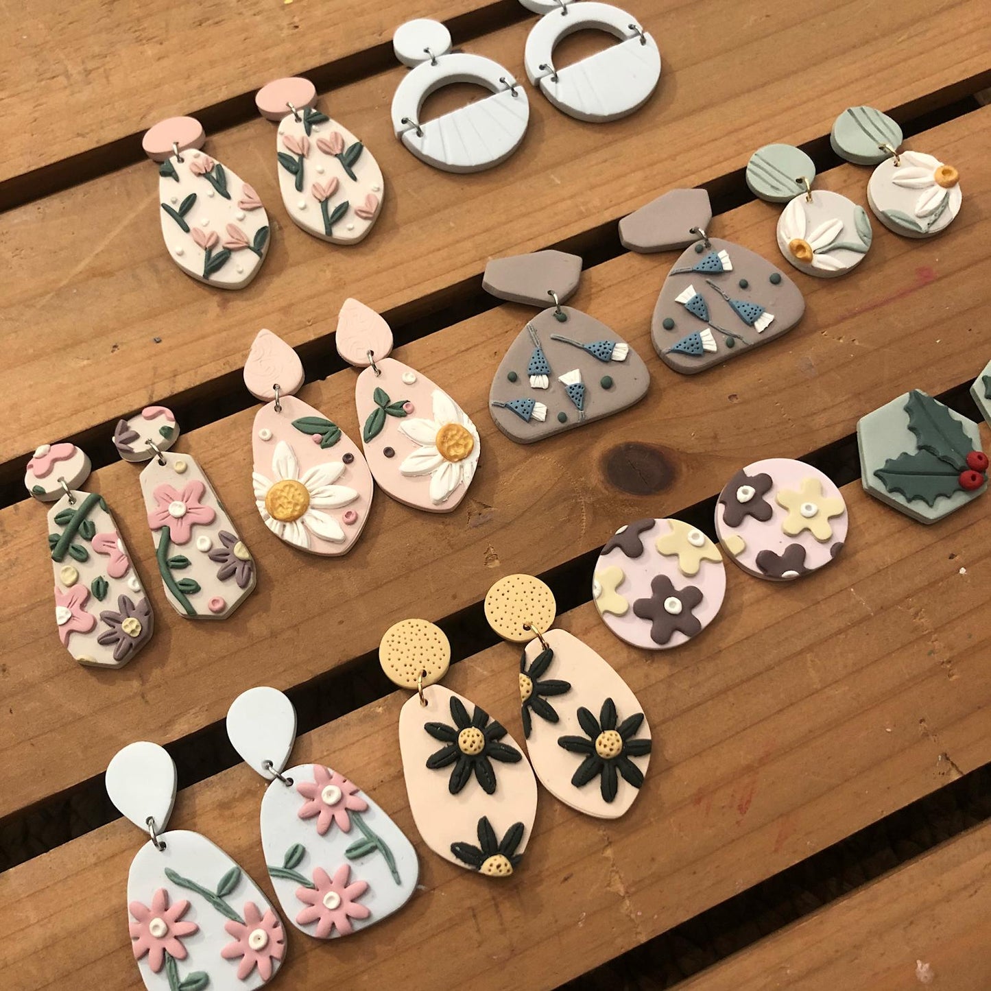 BEGINNER : Basic 3D Floral Polymer clay Workshop